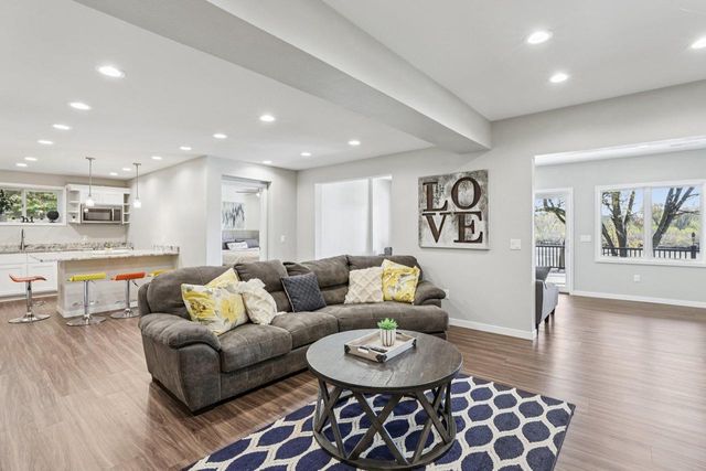 N5620 Thunderbird Road, Portage, WI 53901