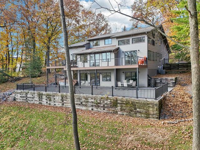 N5620 Thunderbird Road, Portage, WI 53901