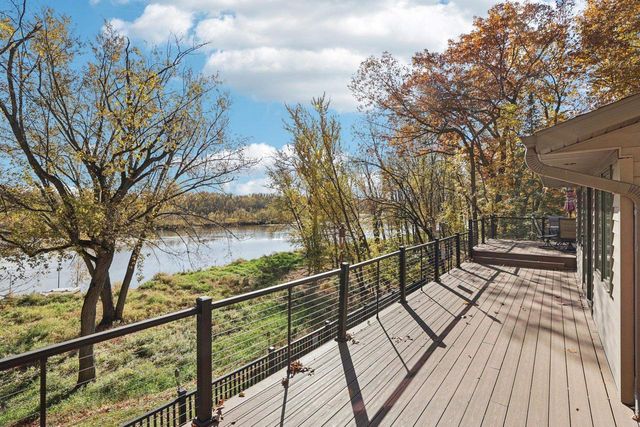 N5620 Thunderbird Road, Portage, WI 53901