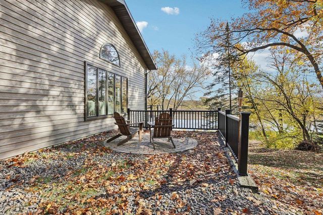 N5620 Thunderbird Road, Portage, WI 53901