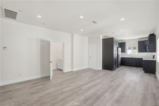 7958 Tampa, Reseda, CA 91335