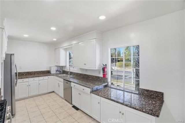 7958 Tampa, Reseda, CA 91335