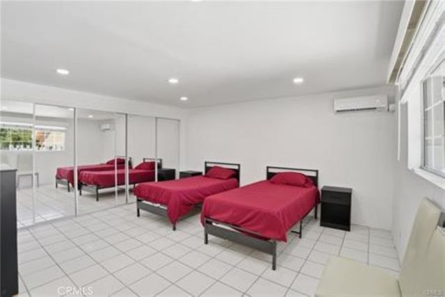 7958 Tampa, Reseda, CA 91335