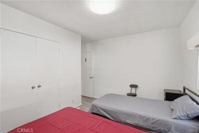 7958 Tampa, Reseda, CA 91335