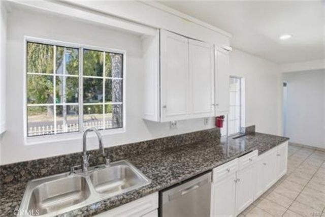 7958 Tampa, Reseda, CA 91335