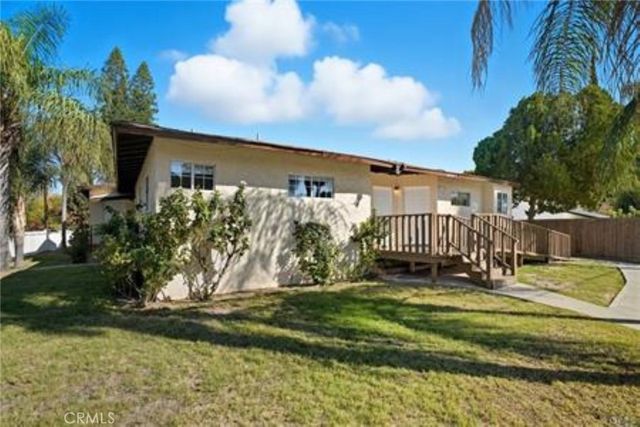 7958 Tampa, Reseda, CA 91335