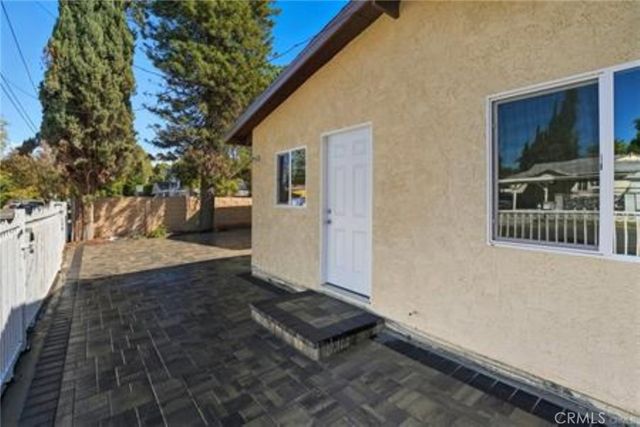 7958 Tampa, Reseda, CA 91335