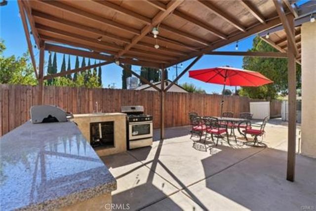 7958 Tampa, Reseda, CA 91335