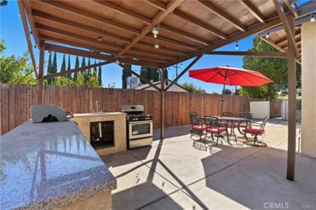 7958 Tampa, Reseda, CA 91335