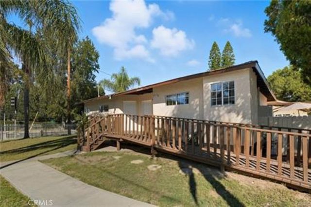 7958 Tampa, Reseda, CA 91335