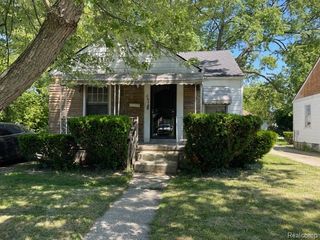 8426 Auburn Street, Detroit, MI 48228
