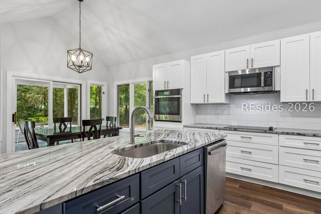 17 Balsams Ct, Hilton Head Island, SC 29926