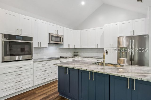 17 Balsams Ct, Hilton Head Island, SC 29926
