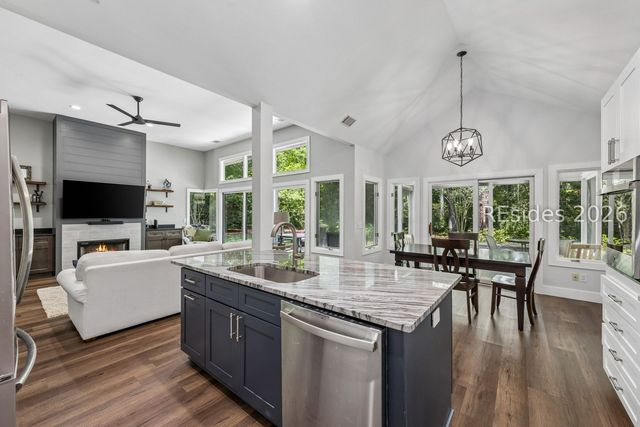 17 Balsams Ct, Hilton Head Island, SC 29926