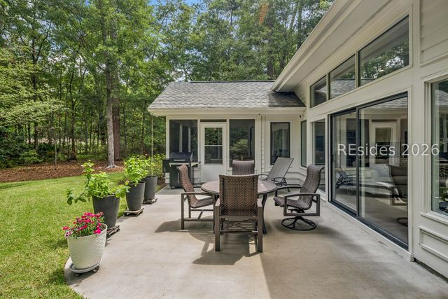 17 Balsams Ct, Hilton Head Island, SC 29926