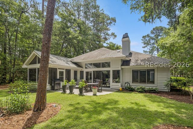 17 Balsams Ct, Hilton Head Island, SC 29926