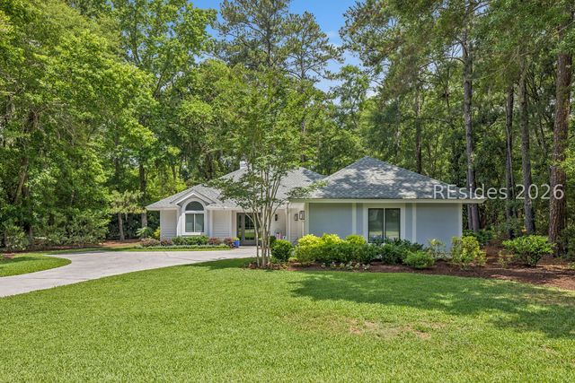 17 Balsams Ct, Hilton Head Island, SC 29926
