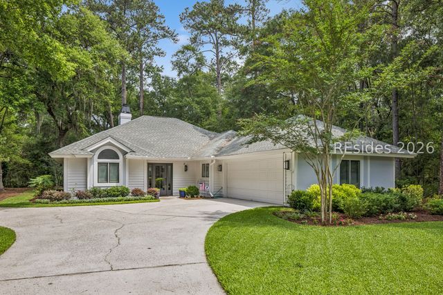 17 Balsams Ct, Hilton Head Island, SC 29926