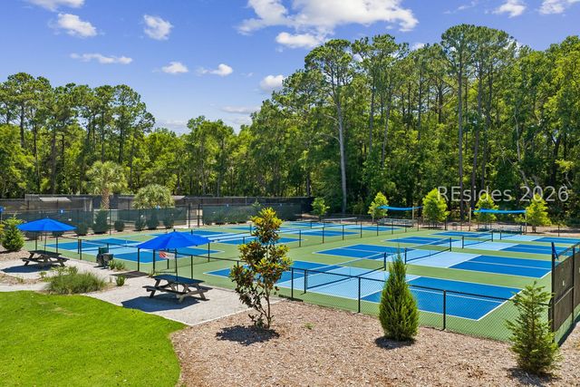 17 Balsams Ct, Hilton Head Island, SC 29926