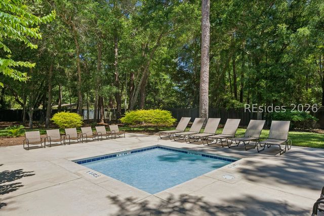 17 Balsams Ct, Hilton Head Island, SC 29926