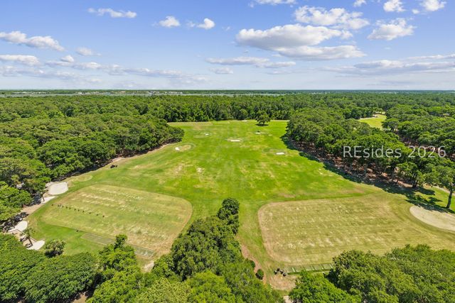 17 Balsams Ct, Hilton Head Island, SC 29926