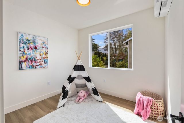 931 N 87th Street, Seattle, WA 98103