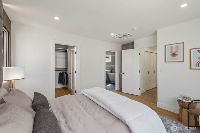 931 N 87th Street, Seattle, WA 98103