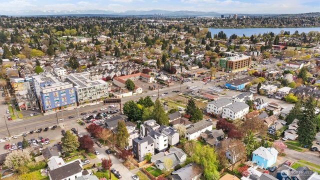 931 N 87th Street, Seattle, WA 98103