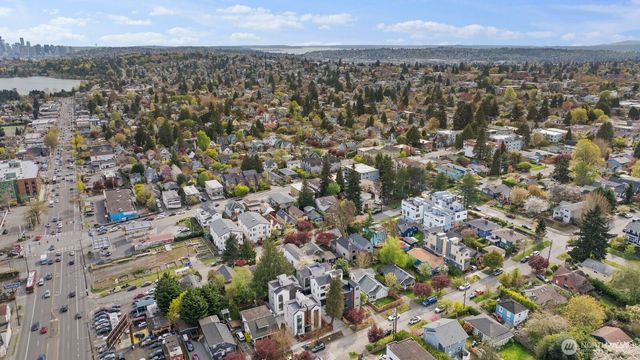 931 N 87th Street, Seattle, WA 98103
