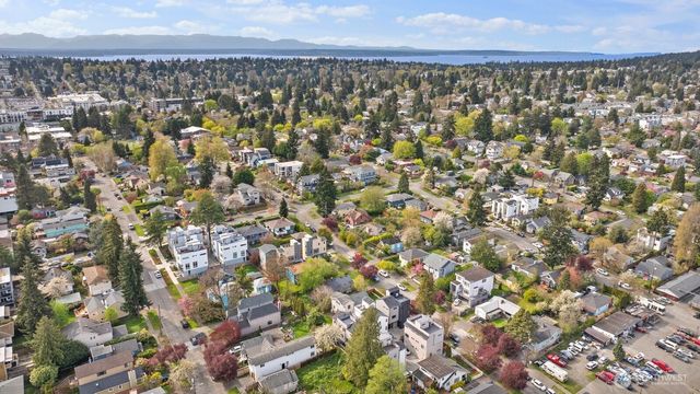 931 N 87th Street, Seattle, WA 98103