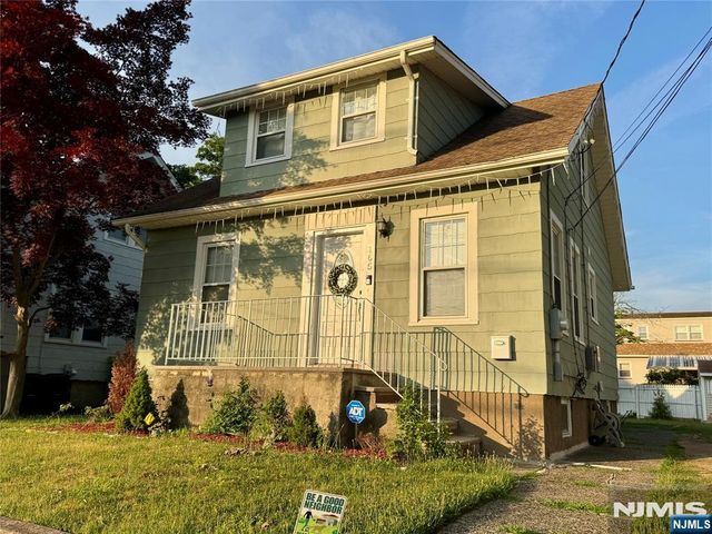 165 5th Avenue, Hawthorne, NJ 07524