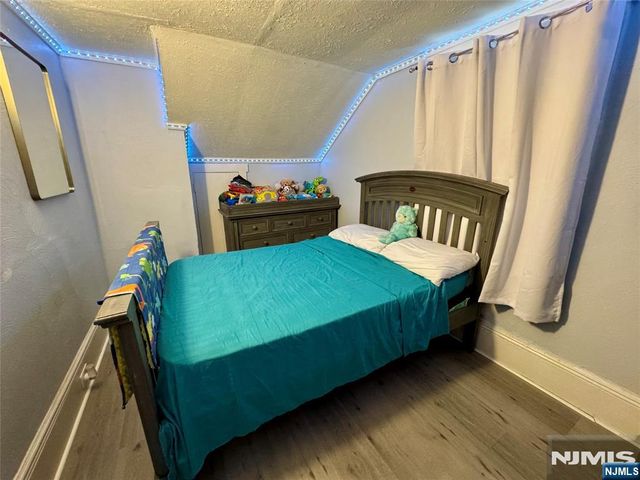 165 5th Avenue, Hawthorne, NJ 07524