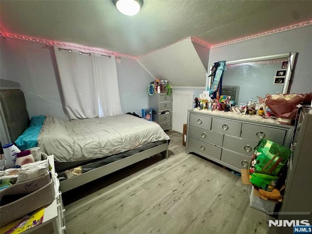 165 5th Avenue, Hawthorne, NJ 07524