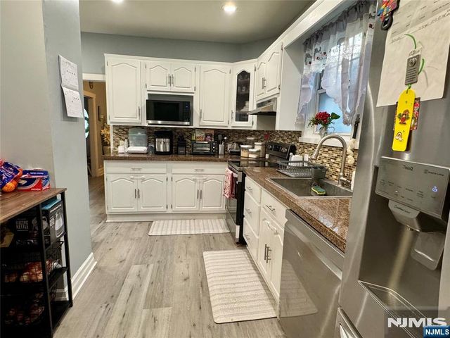 165 5th Avenue, Hawthorne, NJ 07524