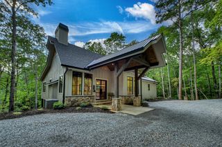412 Mountain Tops Circle, Blue Ridge, GA 30513
