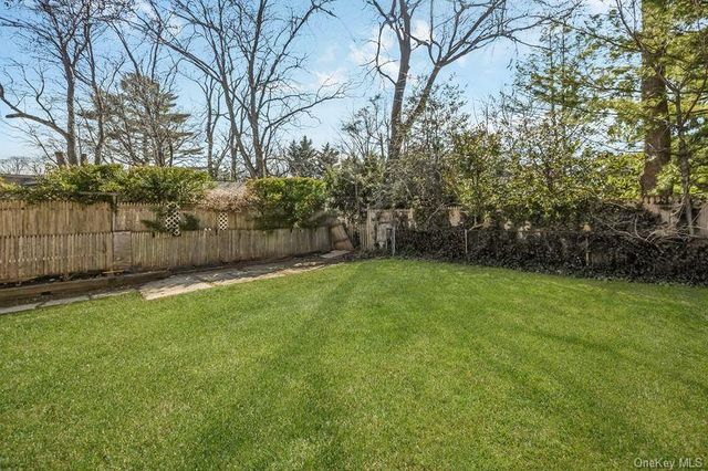 16 Mackey Avenue, Port Washington, NY 11050