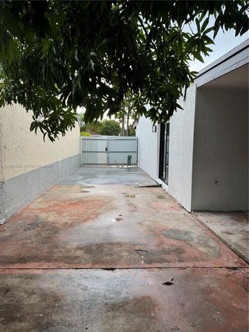 20819 NW 41st Ave Road, Miami Gardens, FL 33055