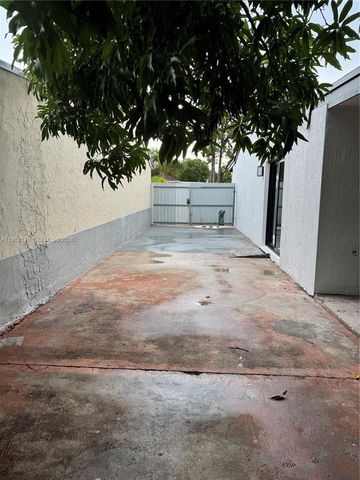 20819 NW 41st Ave Road, Miami Gardens, FL 33055
