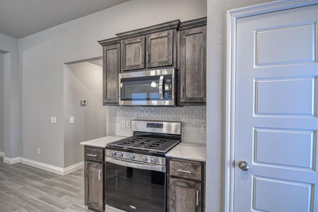 12817 NW 4th Street, Yukon, OK 73099