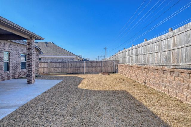 12817 NW 4th Street, Yukon, OK 73099