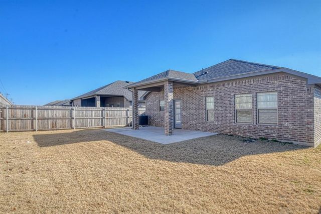 12817 NW 4th Street, Yukon, OK 73099