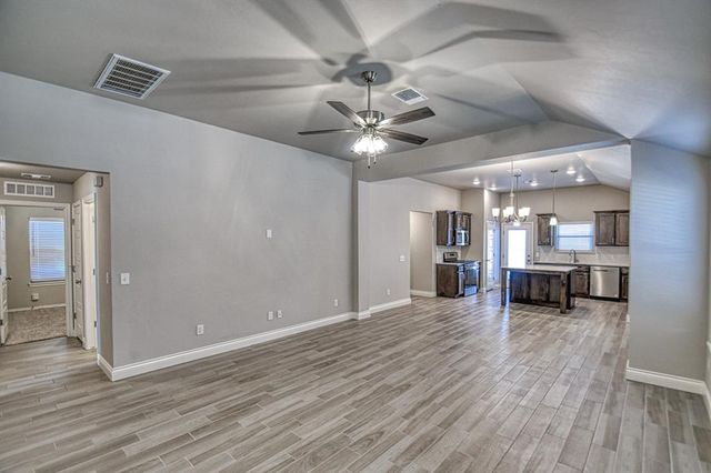 12817 NW 4th Street, Yukon, OK 73099