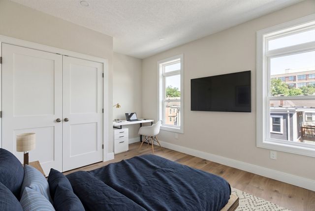 2 Weld Hill Street 203, Boston, MA 02130