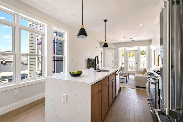 2 Weld Hill Street 203, Boston, MA 02130
