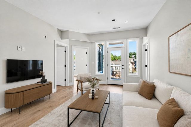 2 Weld Hill Street 203, Boston, MA 02130