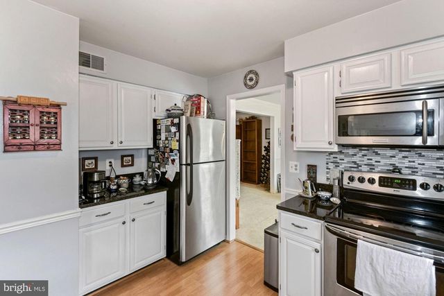 2131 SILENTREE DR, Vienna, VA 22182