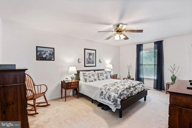 2131 SILENTREE DR, Vienna, VA 22182