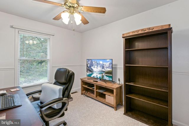 2131 SILENTREE DR, Vienna, VA 22182