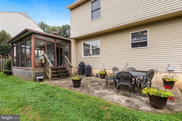 2131 SILENTREE DR, Vienna, VA 22182