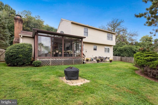 2131 SILENTREE DR, Vienna, VA 22182